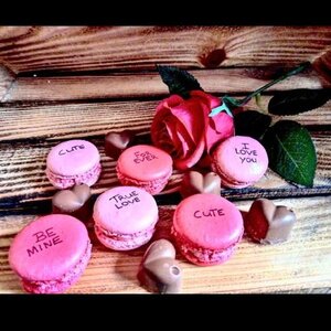 Frankie&#039;s Backery image 2