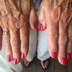 Toujours Gezichts- en Lichaamsverzorging image 1