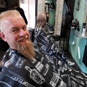 Nicole&#039;s Kapsalon image 2