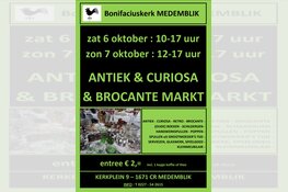 Antiek en & Curiosa & Brocante markt bij de Bonifaciuskerk in Medemblik
