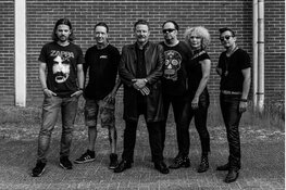Bintangs + Julian Sas Band en Jules Mescaline in Manifesto