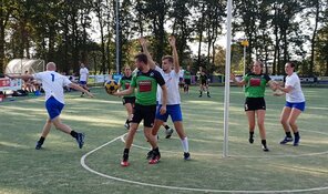 Verliezend ADOS knokt tot het einde