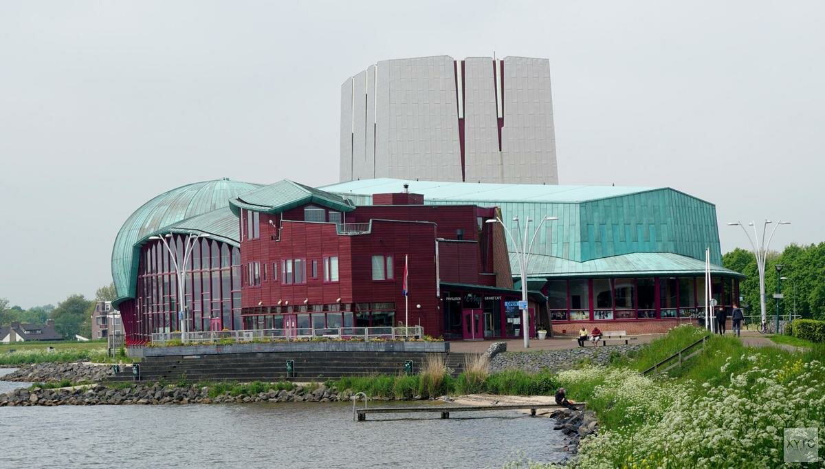 Met de feestdagen naar Schouwburg Het Park Hoornsdagblad.nl Met de feestdagen naar Schouwburg Het Park Hoornsdagblad.nl