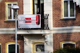 Managers en bestuurders laten zich opsluiten voor jarig Inloophuis Pisa