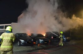 Pyromaan zit mogelijk achter reeks autobranden in Hoorn