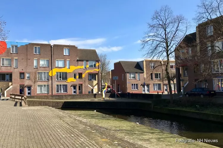 Hangjongeren zetten wijk Kersenboogerd op stelten: "Ze gooiden een stoeptegel naar me"