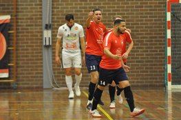 Hovocubo bereikt finale play-offs