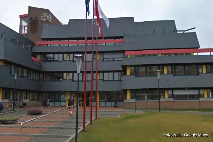 Krijgt gemeente Hoorn een nieuw stadhuis of wordt er verbouwd?