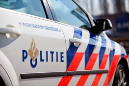 Vernieling raam woning. Politie zoekt getuigen