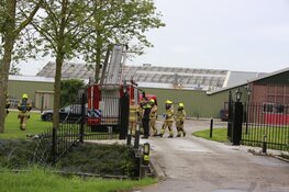 Team Brandonderzoek start onderzoek bij boerderij in Berkhout
