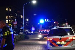 Explosie slaat gevel uit Hoornse flat