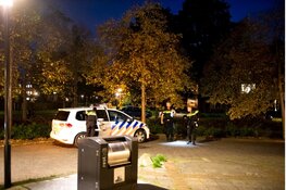 Bestuurder onder invloed raakt meerdere auto's en eindigt in water Hoorn