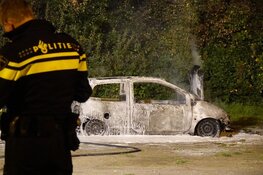 Auto in brand in Hoorn