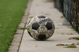 Hollandia ziet periodetitel naderen