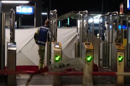 Man valt op spoor op station Hoorn, treinverkeer lang stilgelegd