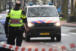 Man neergestoken door vrouw in woning in Hoorn