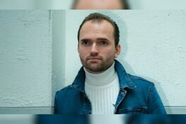 Bryan Stricker staat op 25 maart in het theater met liveband