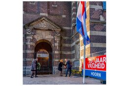 Hoorn hield De Stilste Tocht ooit, maar velen keken en herdachten thuis mee