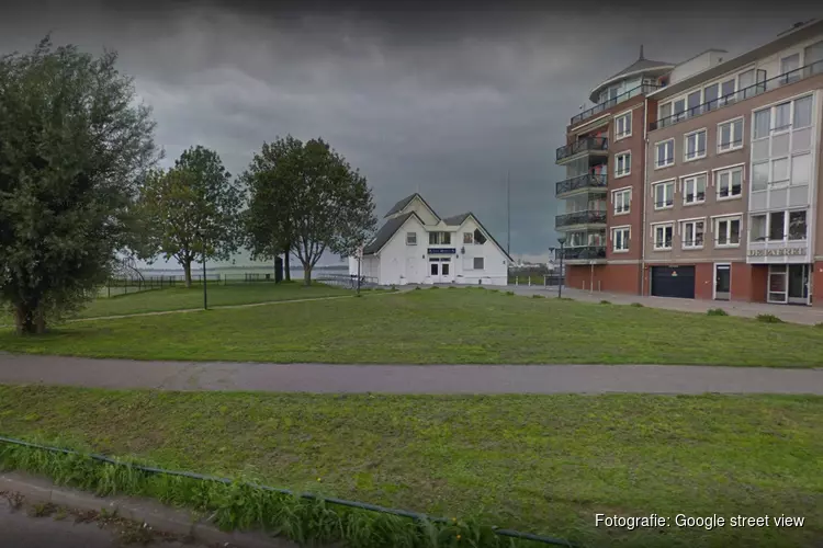 Hoorn koopt De Haai