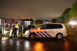 Auto belandt in sloot in Zwaag