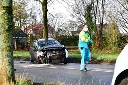Twee gewonden en veel schade bij ongeval IJsselweg