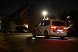 Politie sluit wijk in Zwaag hermetisch af na conflict tussen jongeren