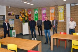 Clusius College en aannemer ondertekenen bouwplannen voor toekomstbestendige vestiging