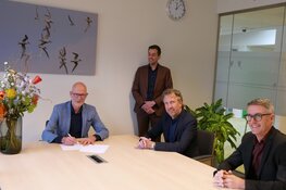 Clusius College en aannemer ondertekenen bouwplannen voor toekomstbestendige vestiging