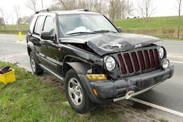 Auto's total loss na ongeval in Hoorn