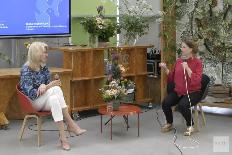 Mona Keijzer in gesprek over vrijheid met studenten Clusius College Hoorn