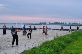 Silent Rave op het strand van Schellinkhout