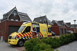 Persoon te water op de Hazeweel in Zwaag