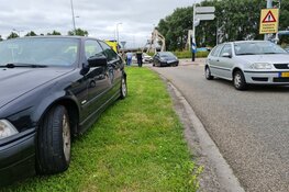 Fietser gewond na aanrijding op rotonde