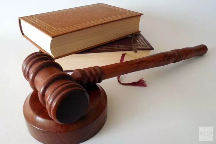 Man (28) veroordeeld voor medeplegen gewapende overval kledingwinkel Hoorn