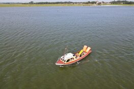 Watersporter in problemen op Markermeer belt zelf 112