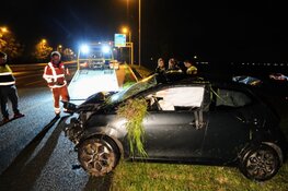 Auto gecrasht op A7, bij Berkhout