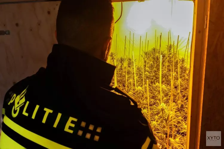 Burgemeester sluit drugswoning Distel