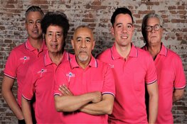 Kumpulan Gordel van Smaragd met Indo Rock Band Wipe Out Selection