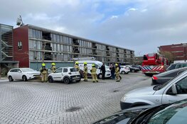 Glazenwassersbakje dreigt te vallen door storm