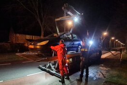 Auto belandt te water in Hoorn