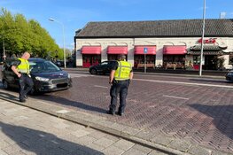 Overstekende vrouw aangereden in Hoorn