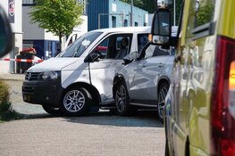 Twee gewonden bij ongeluk op industrieterrein in Zwaag