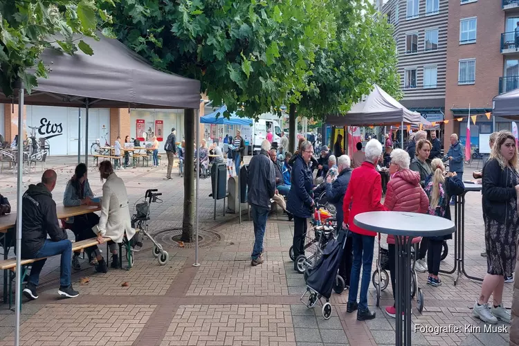 Buren komen samen op Buurtfestival Kersenboogerd