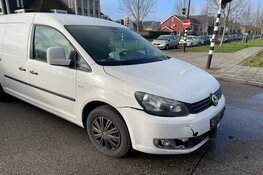 Aanrijding met vier auto&#39;s voor stoplicht in Zwaag