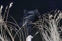 Auto te water bij Avenhorn, bestuurder ongedeerd