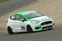 Calvin de Groot racet naar tweede plek tijdens eerste race in Ford Fiesta Sprint Cup