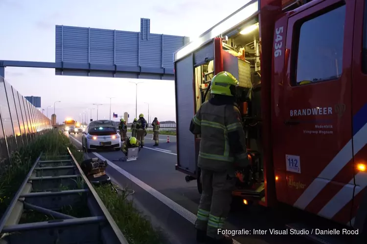 Elektrische auto bijna in brand op Westfrisiaweg