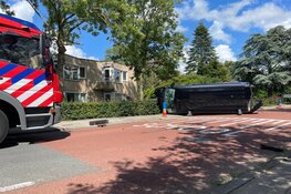 Fietser overleden na aanrijding met bestelbus in Blokker