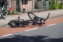 Fietser overleden na aanrijding met bestelbus in Blokker