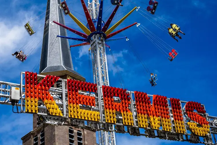 Gemeente houdt actie met Fakeboys op de kermis